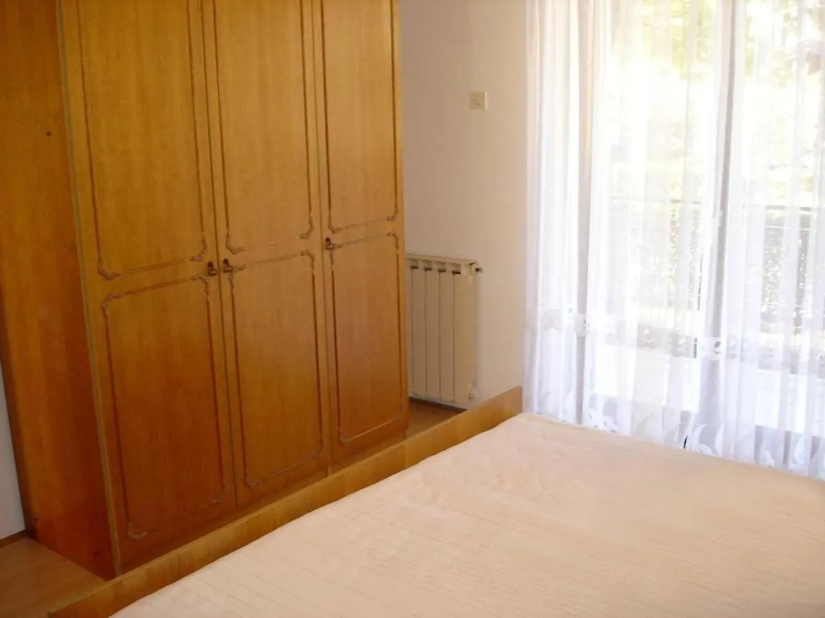 Apartments With A Parking Space Umag - 22622 Croacia